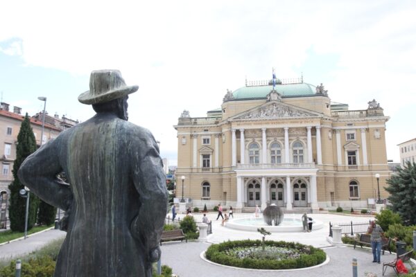 Na današnji dan rođen je kipar Belizar Bahorić