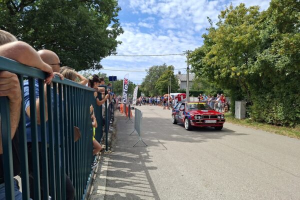 Održan prvi Grobnik Car Show – oktanska strast na Grobniku i dalje ne blijedi