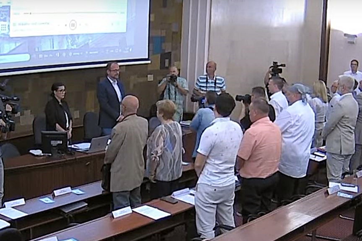 RIJEKA NE IDE U NOVE IZBORE, KONSTITUIRANO GRADSKO VIJEĆE, STEFAN MATAJA-MAFRICI PODRŽAO ROBERTA KURELIĆA