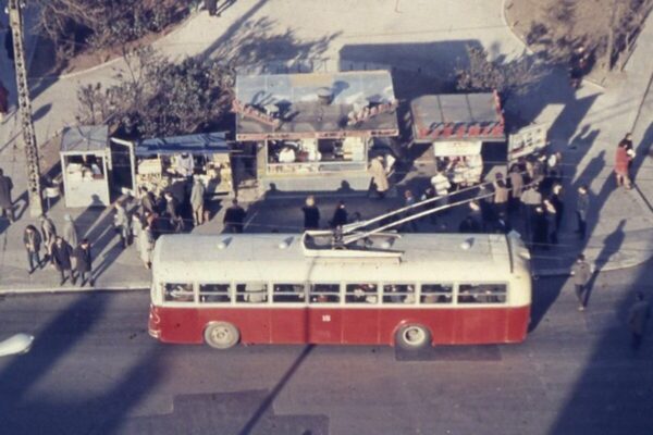 Na današnji dan 1951. Rijekom počinje prometovati trolejbus