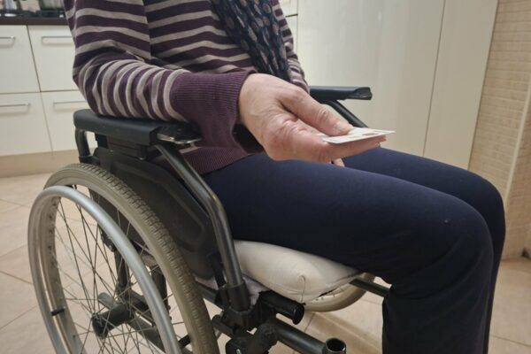 NE STIGMATIZIRAJTE OSOBE S INVALIDITETOM, INKLUZIVNI DODATAK NIJE NAGRADA ZA POSLUŠNOST!