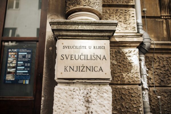 Sveučilišna knjižnica Rijeka privremeno se zatvara zbog radova