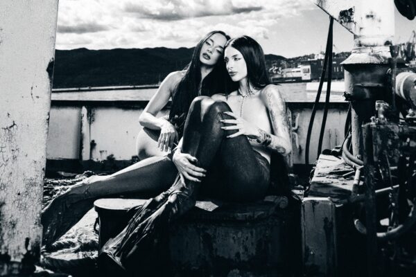 Prva izložba Dark Indiga: „Sirene/H2O“ Morena Matkovića u Galeriji O.K.