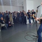 Damir Avdić u Galeriji O.K.: buntovnik s gitarom i glasom koji ne pristaje na šutnju