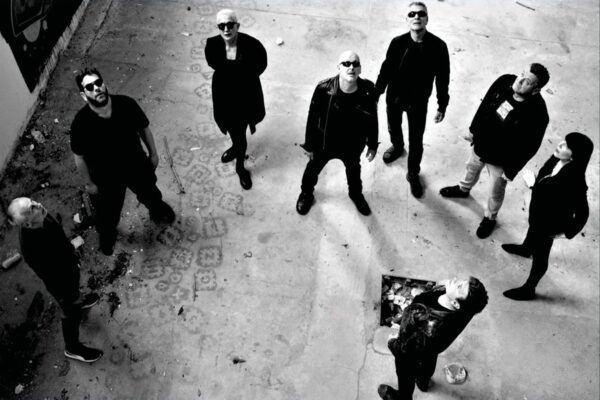 Paraf i Grč ispred Dallas Music Shopa: uvod u veliki koncert u Pogonu