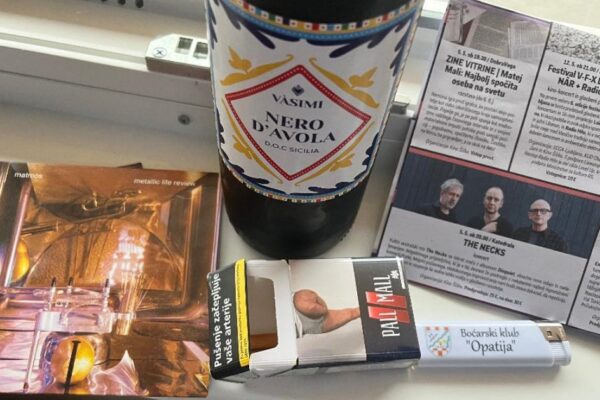 NA PUTU: MAJ MJESEC