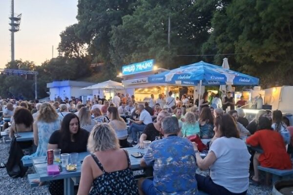Hrvatska protiv Gane i na Morskom prascu