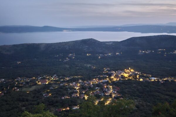 Noćna Rika stiže u Bribir: 6,5 kilometara trail avanture u sklopu Petrove