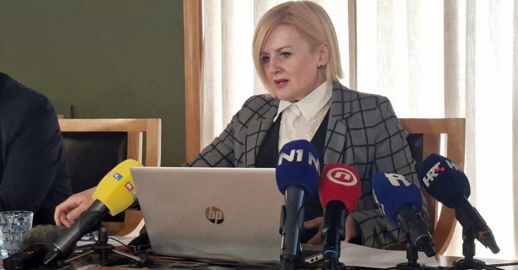 Poskupljenje vode uzavrelo riječku političku scenu: Iva Rinčić promijenila retoriku i oštro uzvratila SDP-u