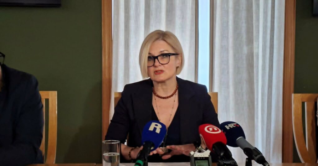 Rijeka dobila vršitelje dužnosti pročelnika novih odjela, kafićima dulje radno vrijeme za utakmice Hrvatske