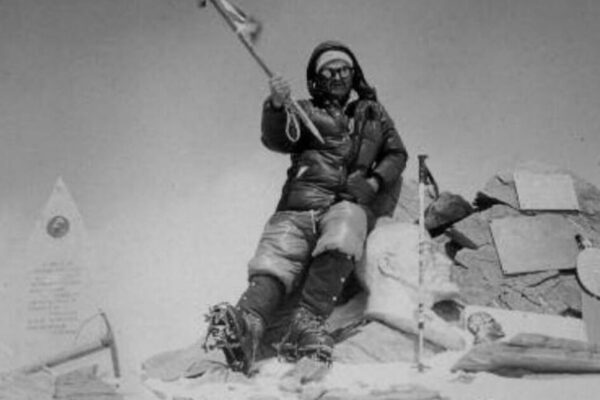 Na današnji dan 1980. riječki alpinist Mario Schiavato osvojio je Pik Lenjin