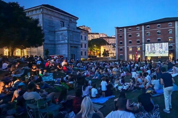Filmski piknik u Benčiću uz kultnu komediju „Neki to vole vruće“