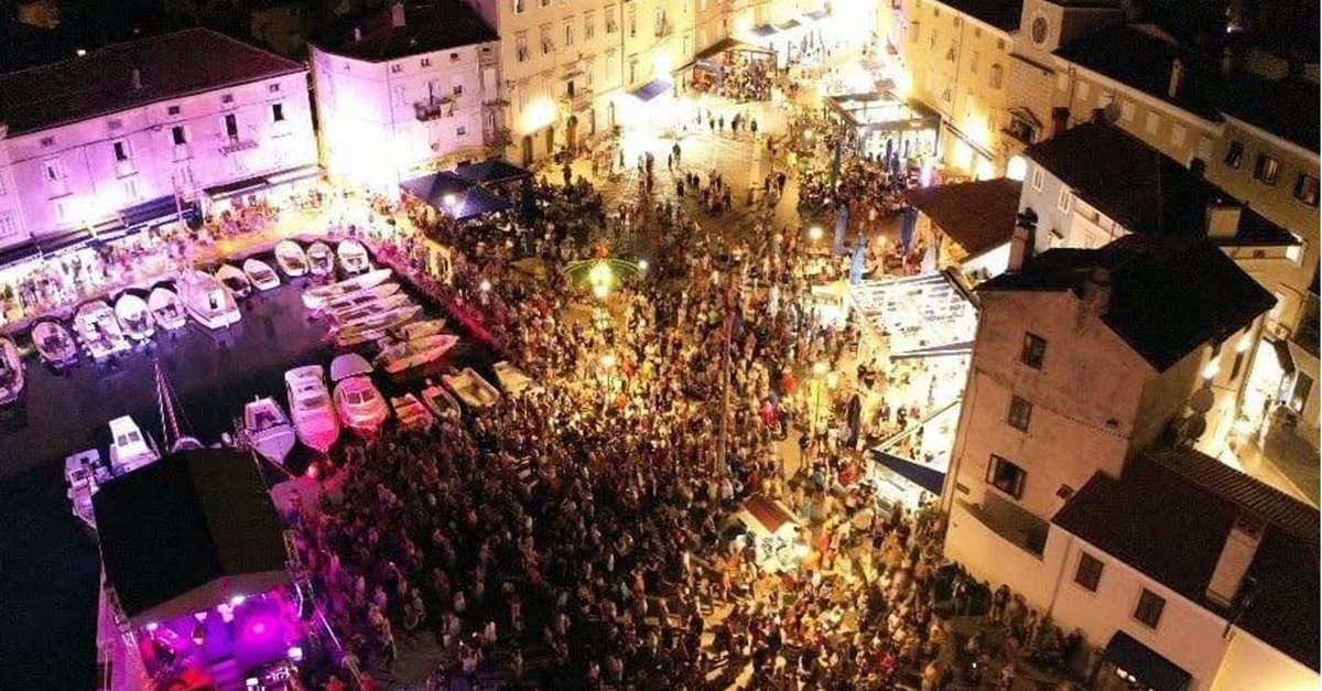 Creski semenj vraća grad u neka prošla vremena: Tri dana tradicije, baštine, glazbe i otočnih okusa