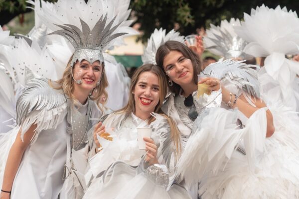 Bogat vikend na Cresu: karneval, kazalište i glazbene večeri