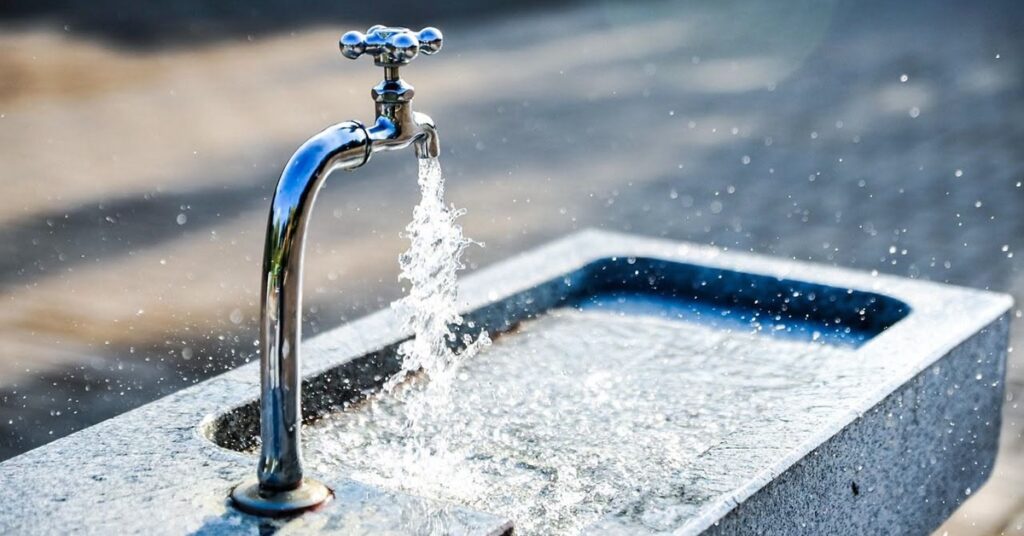 PFAS prodro u podzemne vode kod Gospića: Zavod hitno poziva vlasnike bunara i cisterni da se jave